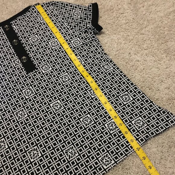 Byzantine Lion Tile and Square Weave Short Sleeve Tee - Picture 14 of 15